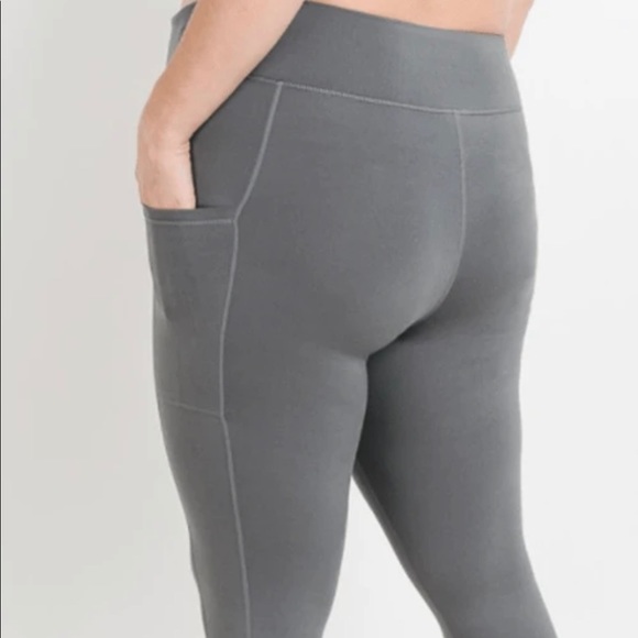 Attiva (mono b) Pants - High Waisted Plain Side Pockets Plus Size Leggings